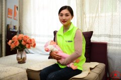 南陽月嫂泓德家政公司_寶寶睡覺枕枕頭好不好？