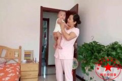 南陽月嫂泓德家政公司_寶媽喂奶飲食應(yīng)注意什么？